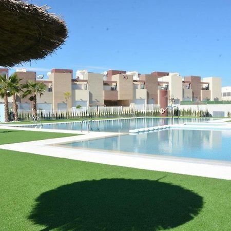 Vivienda Aguas Nuevas Familiar & Deportivo Apartment Torrevieja Exterior photo