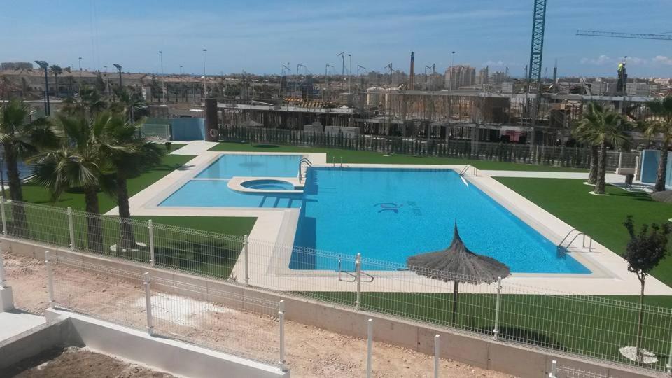 Vivienda Aguas Nuevas Familiar & Deportivo Apartment Torrevieja Exterior photo